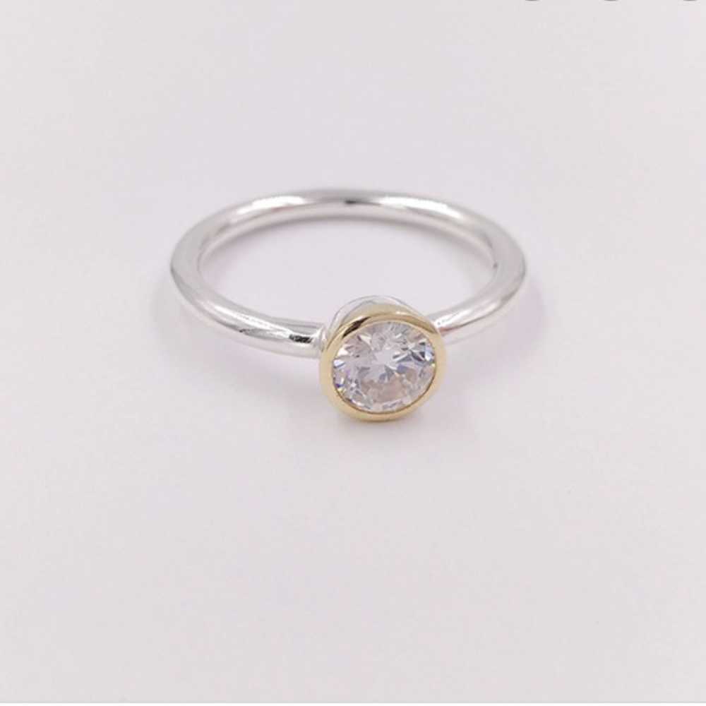 petite circle ring